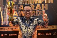 Wali Kota Sungai Penuh Alfin, S.H. menerima Pemimpin Daerah Award 2026 kategori Apresiasi Inovasi Daerah di iNews Tower, Jakarta, Kamis (27/8/2026).
