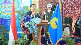 Ketua DPRD Hutri Randa menghadiri Wisuda STIA-NUSA Sungai Penuh.