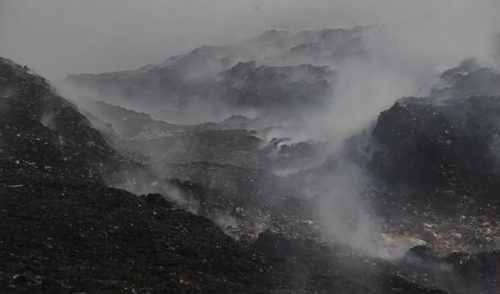 Kabut asap akibat kebakaran hutan dapat meningkatkan risiko gangguan pernapasan dan ISPA.(Foto : CNN Indonesia/Adhi Wicaksono)