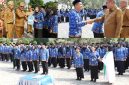 Wali Kota Sungai Penuh Alfin, SH, menyerahkan SK pengangkatan PNS Formasi 2024 secara simbolis