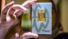 Harga emas Antam kembali naik Rp15.000 menjadi Rp2.740.000 per gram pada Sabtu (22/8/2026).(Ilustrasi Foto: Andhika Prasetia/detik.com)