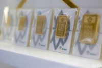 Harga emas Antam 24 karat turun Rp5.000 per gram pada Jumat (28/8/2026).(Ilustrasi Foto: Grandyos Zafna)