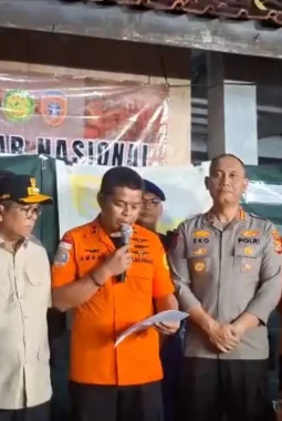 Pencarian 8 Orang Hilang di Selat Sunda Diperpanjang