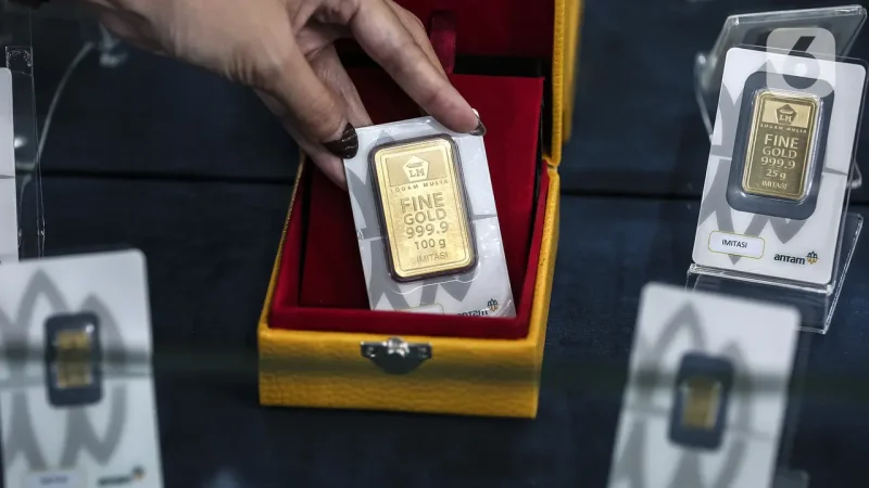 Harga emas 24 karat hari ini, Senin 28 September 2026, menunjukkan perbedaan harga berdasarkan merek dan ukuran.( Foto : Liputan6.com/Johan Tallo)