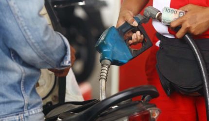 Harga Pertamax berpotensi naik hingga Rp20.000 per liter