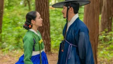 Son Ye Jin, Ji Chang Wook, dan Nana membintangi drama Korea The Scandal berlatar era Joseon.(Foto : Netflix via Soompi)