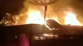 Rumah warga Kampung Dalam terbakar, kerugian Rp200 juta. ( Foto tangkapan layar)