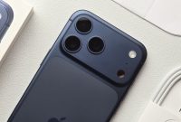 Ilustrasi iPhone 17 dan bocoran iPhone 18 yang akan diperkenalkan Apple dalam Apple Event September 2026.(Foto : KOMPAS.com/Caroline Saskia Tanoto)