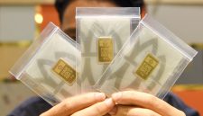 Harga emas Antam dan emas Pegadaian turun pada perdagangan Senin, 7 September 2026.(Foto : M RISYAL HIDAYAT/kompas.com)