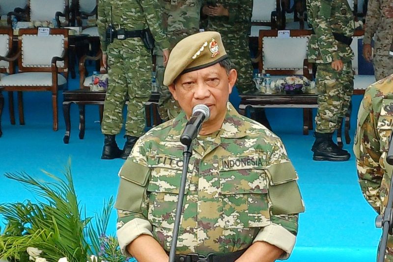 Mendagri Tito Karnavian usai menutup Latsarmil Komcad ASN Gol II di Lanud Halim Perdanakusuma, Selasa 29/9/2026   (KOMPAS.com/BAHARUDIN AL FARISI)