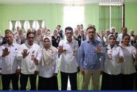 Tim Visitasi Bappenas meninjau program imunisasi di Puskesmas Desa Gedang.