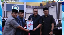 Wali Kota Alfin saat menyampaikan Raperda Perubahan APBD 2026.