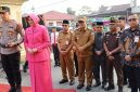 Wakil Ketua I DPRD Kota Sungai Penuh Hardizal, S.Sos., M.H., menghadiri serah terima jabatan Kapolres Kerinci di Halaman Mapolres Kerinci, Senin (14/9).