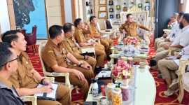 Wako Alfin bersama Plt. Kepala Balai TNKS membahas rencana flyover Sungai Penuh–Tapan.
