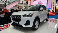 Daihatsu Rocky Hybrid dipasarkan dengan harga sekitar Rp289,5 juta di Batam.(Foto: Luthfi Anshori/detikOto)