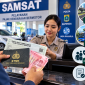 Ilustrasi pembayaran pajak kendaraan bermotor di kantor Samsat. (Foto: Ilustrasi/AI)