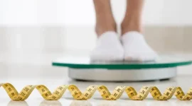 Dokter menjelaskan alasan dan waktu yang tepat untuk menimbang berat badan saat menjalani program penurunan berat badan.(Foto : jcomp/tribunnews.com)