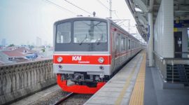 Foto ilustrasi kereta rel listrik (KRL) (dok. KCI)