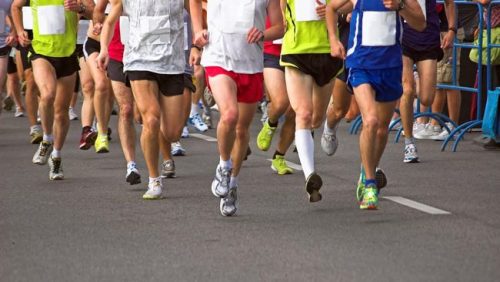 Peserta Herbalife Run 2026 saat mengikuti ajang lari.(Foto : iStockphoto/tibor5/cnnindonesia.com)