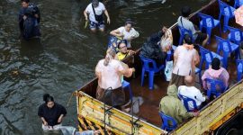 Banjir di Bangkok. (REUTERS/Athit Perawongmetha)