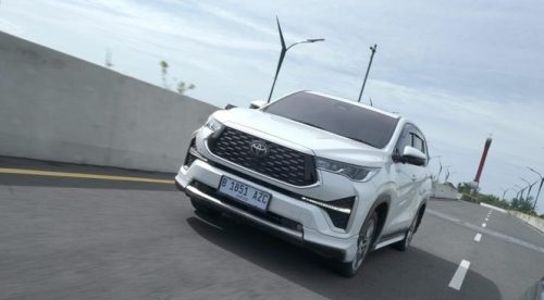 Daftar mobil hybrid terlaris di Indonesia sepanjang Januari-Agustus 2026 dengan Toyota Innova Zenix Hybrid sebagai model terlaris.(Foto: Muhammad Hafizh Gemilang/detik.com)
