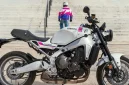 Yamaha XSR900 2027 hadir dengan warna Neon White yang mengusung nuansa balap era 1990-an untuk pasar Eropa.(Foto : Paultan)