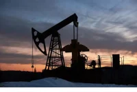Harga minyak dunia menguat seiring meningkatnya ketegangan di Timur Tengah dan serangan Ukraina terhadap fasilitas energi Rusia.(Foto: Freepik/Artphoto_studio)