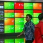 IHSG menguat 4,9% selama perdagangan 19–23 Oktober 2026, dengan TRUK mencatat kenaikan saham tertinggi.(Foto : BAY ISMOYO/AFP)
