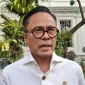 COO Danantara Dony Oskaria saat menyampaikan rencana pembelian saham BUMN.