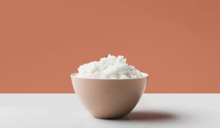 Nasi putih pulen di dalam rice cooker.