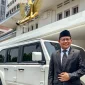 Muhaimin Iskandar memperlihatkan Maung Garuda yang digunakan sebagai kendaraan dinas menteri.(Foto : Instagram @cakiminow)
