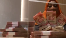 Rupiah menguat ke Rp17.896 per dolar AS pada pembukaan perdagangan Jumat, 9 Oktober 2026.(Foto : Liputan6.com/Angga Yuniar)