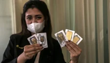 Harga emas Antam ukuran 1 gram mencapai Rp2.592.000 pada Sabtu (10/10/2026), naik Rp12.000 dibandingkan awal pekan.(Foto : Liputan6.com/Johan Tallo)