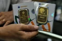 Harga emas Antam turun Rp 13.000 per gram pada Jumat (30/10/2026).(Foto : Liputan6.com/Johan Tallo)