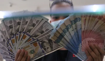Nilai tukar rupiah terhadap dolar AS melemah pada perdagangan 28 Oktober 2026.