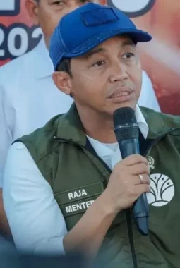 Menhut Raja Juli Pantau Karhutla, Hotspot Kalsel Turun