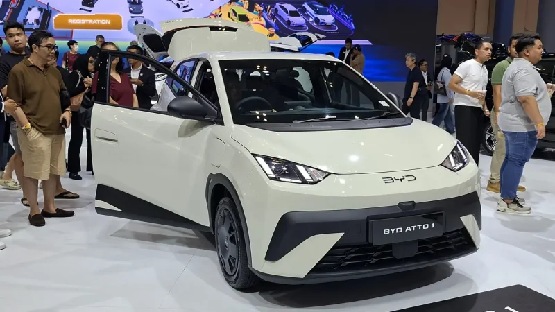 BYD Atto 1 memimpin penjualan mobil terlaris di Indonesia pada September 2026, mengungguli Toyota Avanza.(Foto : Liputan6.com/Pramita Tristiawati)