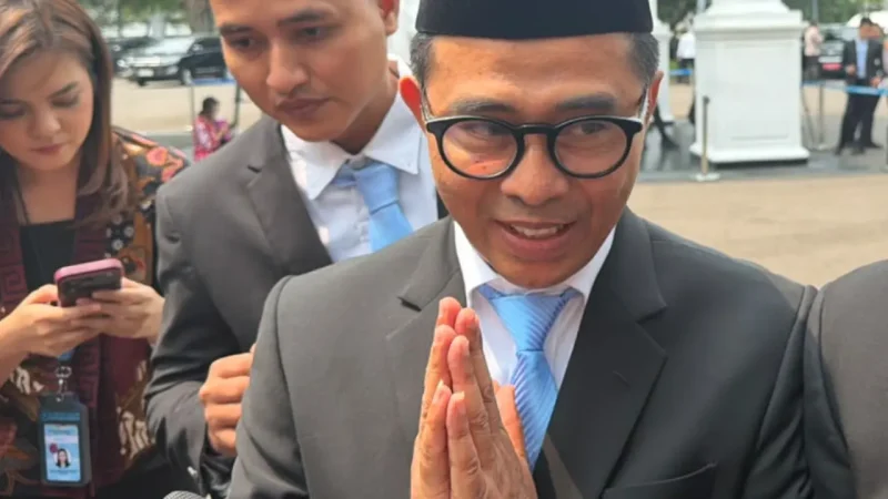 Presiden Prabowo Subianto melantik Nuzran Joher sebagai Ketua Ombudsman RI di Istana Negara, Jakarta, Kamis (1/10/2026).(Foto: Lizsa Egeham/Liputan6.com)