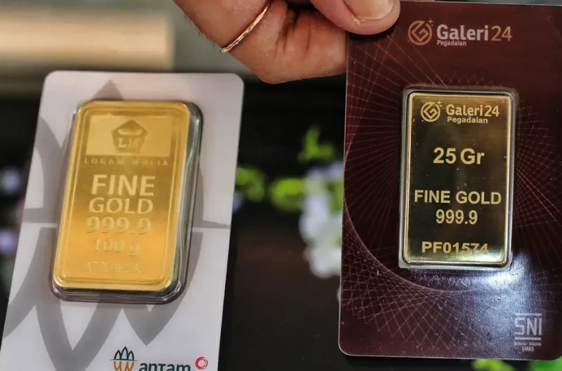 Daftar harga emas Galeri24, Antam, dan UBS di Pegadaian pada Sabtu, 17 Oktober 2026.(Foto : Liputan6.com/Angga Yuniar)