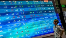 Pengendali WINR menjual 19,25 juta saham untuk meningkatkan free float.(Foto : Ilustrasi IHSG (BAY ISMOYO/AFP)
