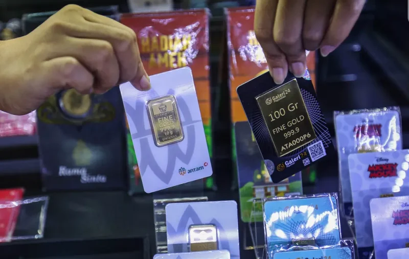 Harga emas Antam, UBS, dan Galeri24 di Pegadaian pada Selasa, 27 Oktober 2026.(Foto : Liputan6.com/Angga Yuniar)