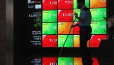 IHSG melemah 3,03 persen, seluruh sektor saham tertekan.(Foto : Liputan6.com/Angga Yuniar)