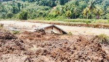 Banjir dan longsor melanda Pesisir Selatan, Sumatera Barat. ( Foto indojati)