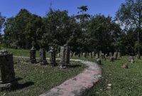 Sejumlah makam kuno di Indonesia menyimpan jejak sejarah penyebaran Islam dan perkembangan budaya di Nusantara.(ANTARA FOTO/Sigid Kurniawan)