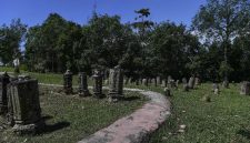 Sejumlah makam kuno di Indonesia menyimpan jejak sejarah penyebaran Islam dan perkembangan budaya di Nusantara.(ANTARA FOTO/Sigid Kurniawan)