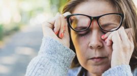 Paparan sinar UV, diabetes, dan penggunaan obat tertentu dapat meningkatkan risiko katarak pada usia muda.(Foto Ilustrasi : iStockphoto/Madrolly)