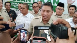 Kepala BGN Sudaryono mengungkap adanya konflik antara mitra dapur dan yayasan dalam pelaksanaan program MBG.(Foto : KOMPAS.com/SIGIRANUS MARUTHO BERE)