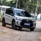 Suzuki XL7 New Alpha Hybrid saat menjalani pengujian di kawasan Sentul dan Hambalang, Bogor.(Foto : Roderick)