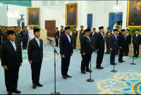 Pelantikan pejabat dalam reshuffle kabinet, Istana Negara, Jakarta, 15 Oktober 2026.(YouTube Sekretariat Presiden)