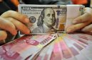 Nilai tukar rupiah melemah ke Rp17.917 per dolar AS pada perdagangan Senin (5/10/2026).(FOTO:ANTARA/Yudhi Mahatma)